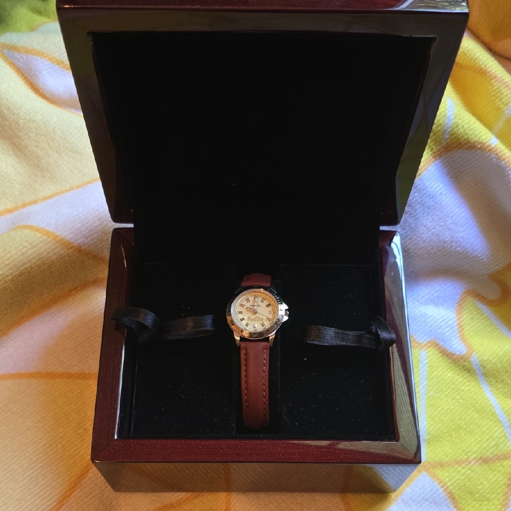 NIB- Montreux Vintage Elegant Brown Leather Strap Watch FedEx Branded